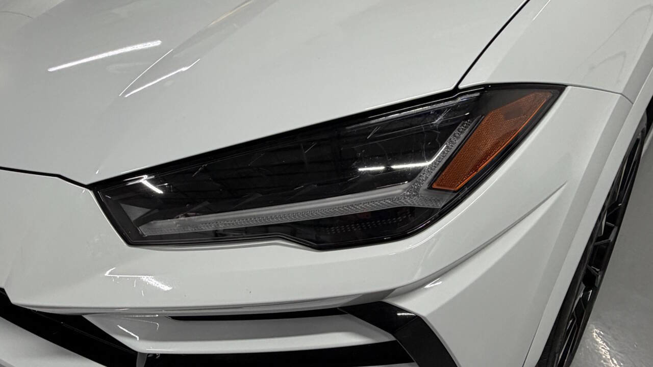 Used 2020 Lamborghini Urus AWD/4WD image 30