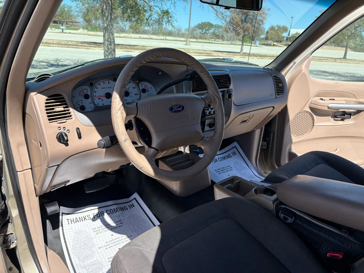 Used 2001 Ford Explorer Sport Trac 2WD image 30
