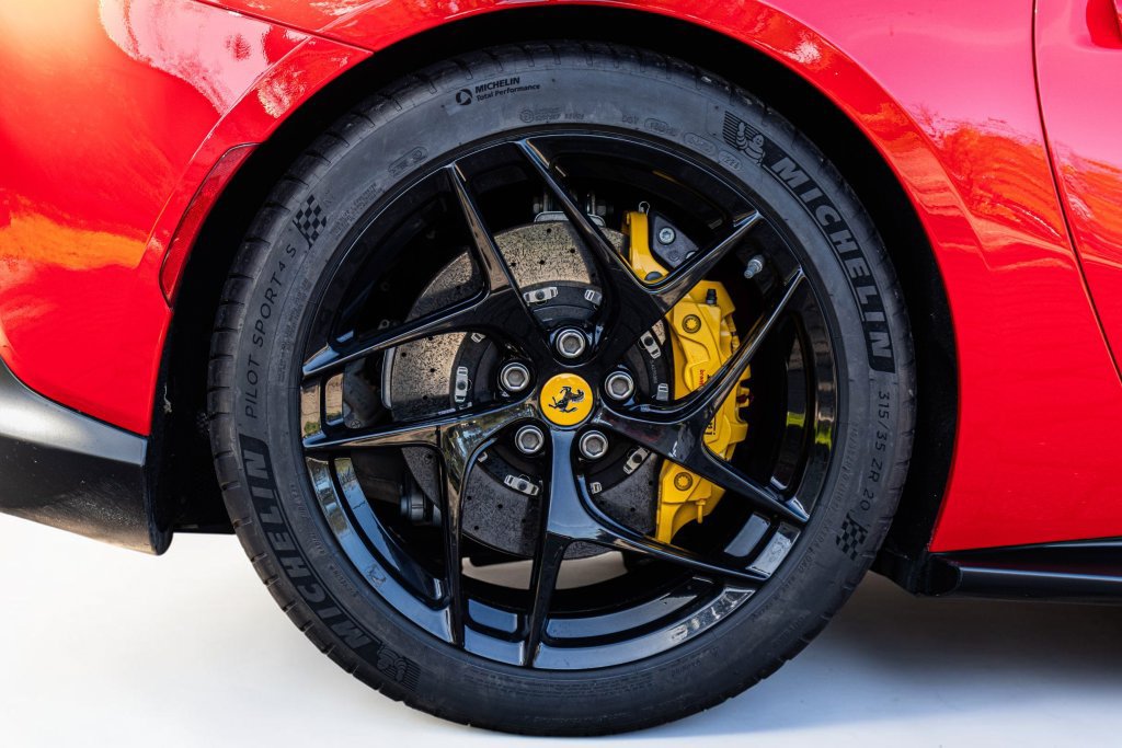Certified 2018 Ferrari 812 Superfast RWD image 61