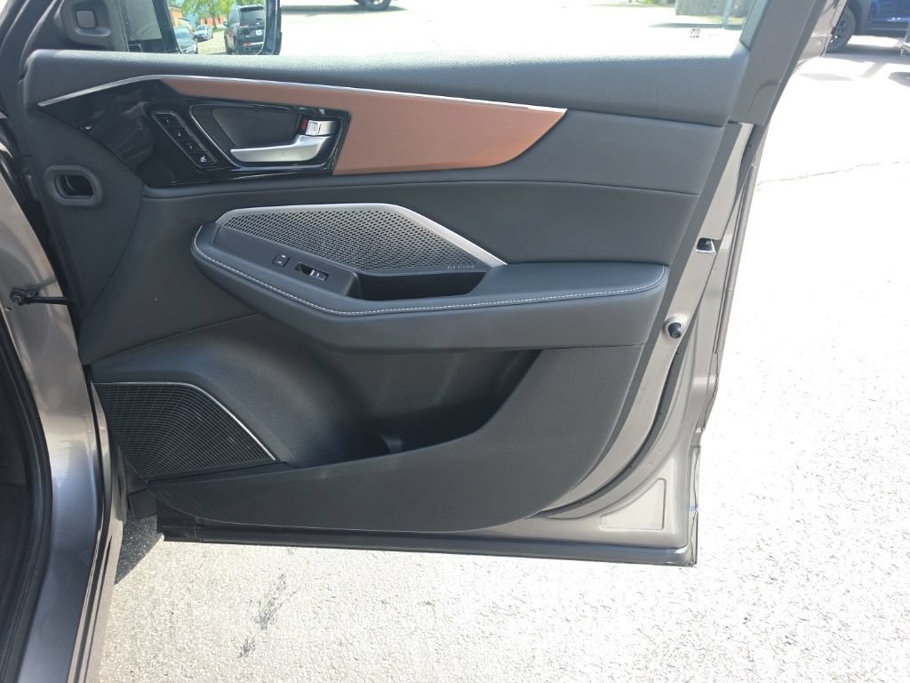 Used 2022 Acura MDX SH-AWD w/ Technology Package image 33