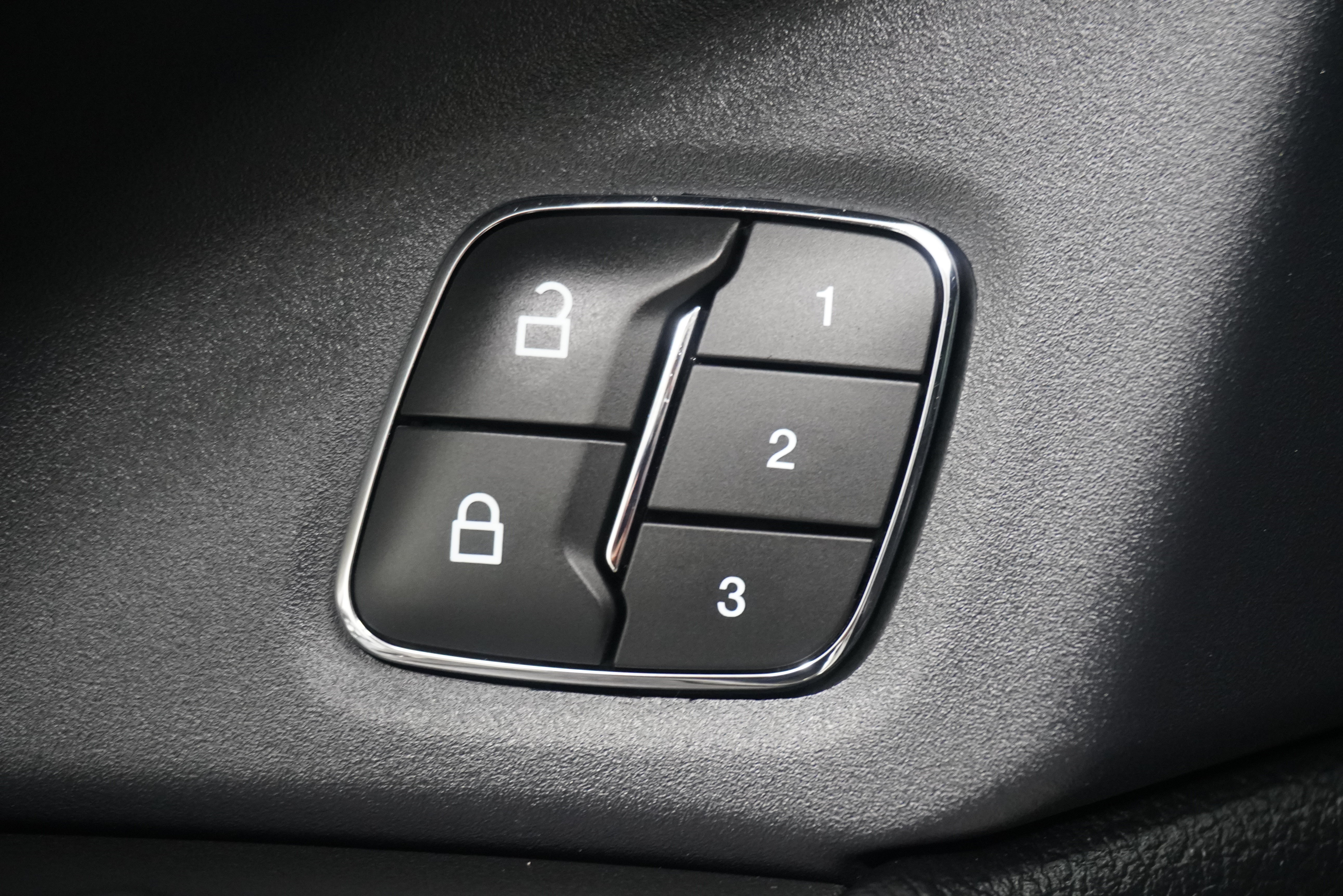 Used 2021 Ford Expedition Max Limited AWD/4WD image 18