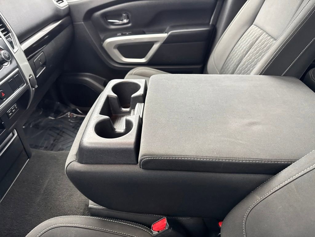 Used 2019 Nissan Titan SV AWD/4WD image 22