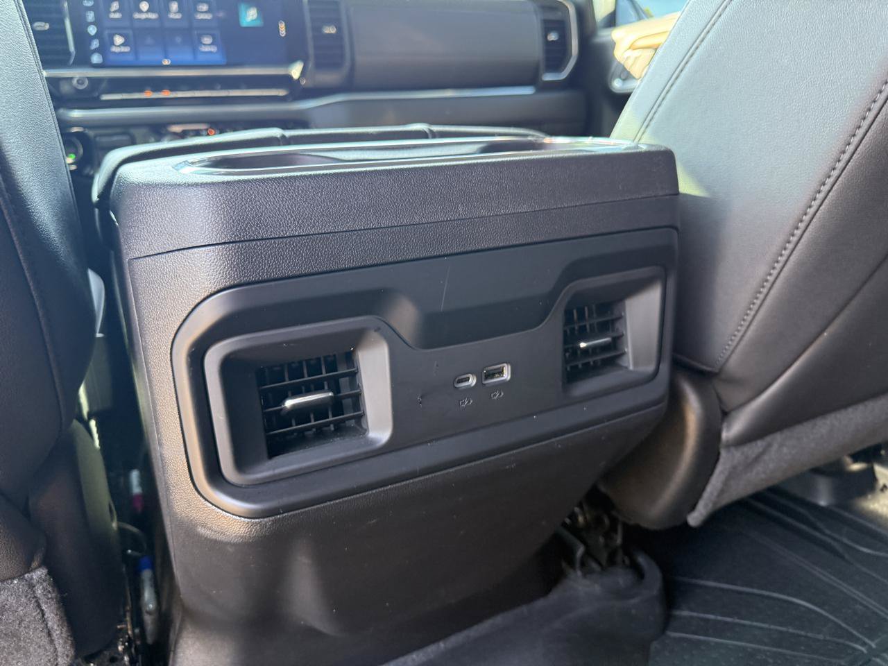 Used 2025 Chevrolet Silverado 1500 LT Trail Boss w/ Convenience Package II AWD/4WD image 31