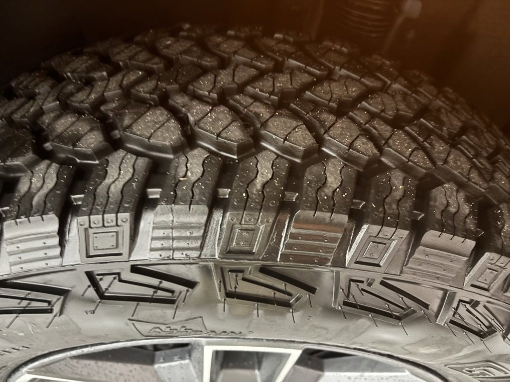 New 2026 GMC Terrain AT4 w/ Convenience Package III image 7