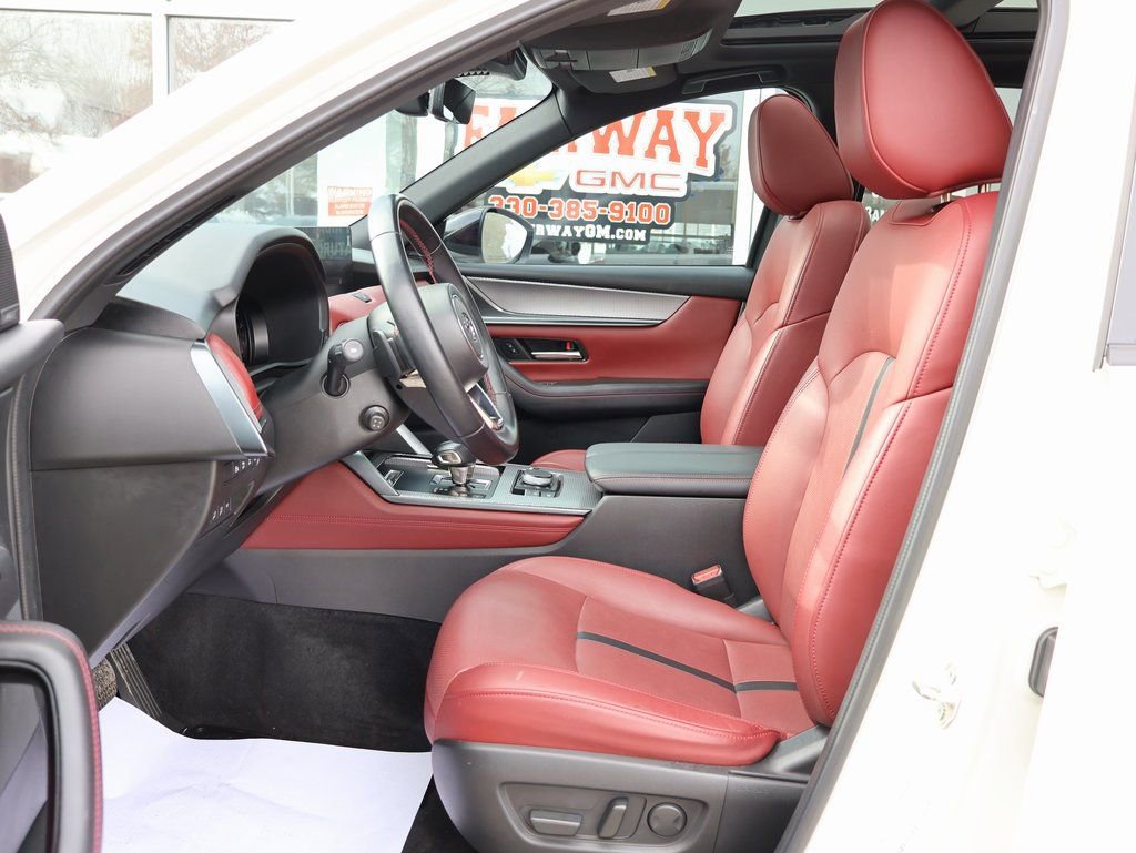 Used 2025 MAZDA CX-70 3.3 Turbo S w/ Premium Package image 12