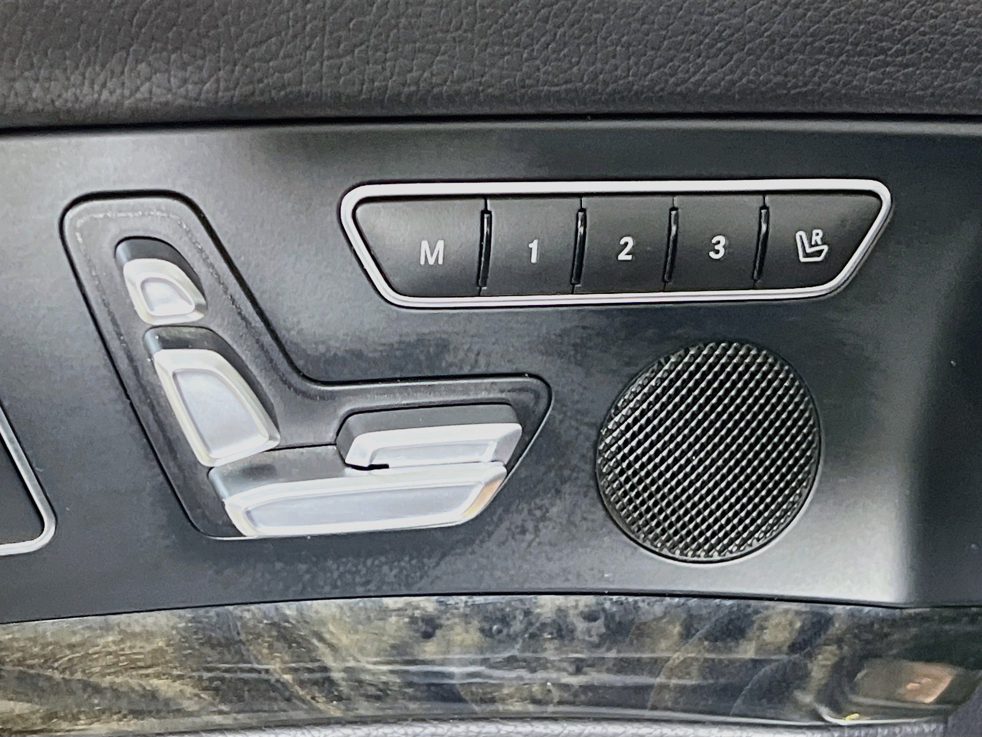 Used 2017 Mercedes-Benz SL 450 image 16