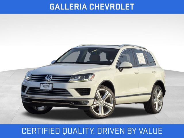 Used 2016 Volkswagen Touareg Executive AWD/4WD image 2