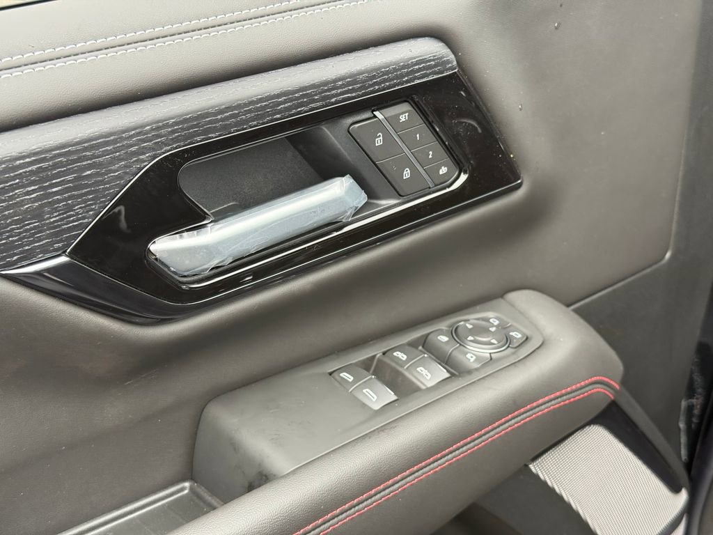 New 2026 GMC Yukon AT4 Ultimate image 15