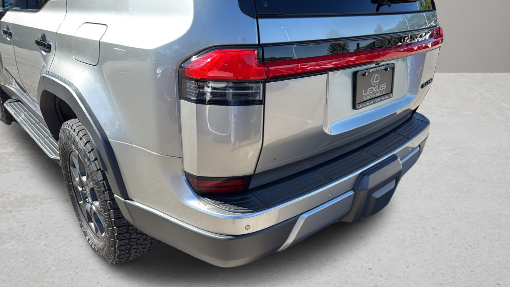 Used 2024 Lexus GX 550 AWD/4WD image 13