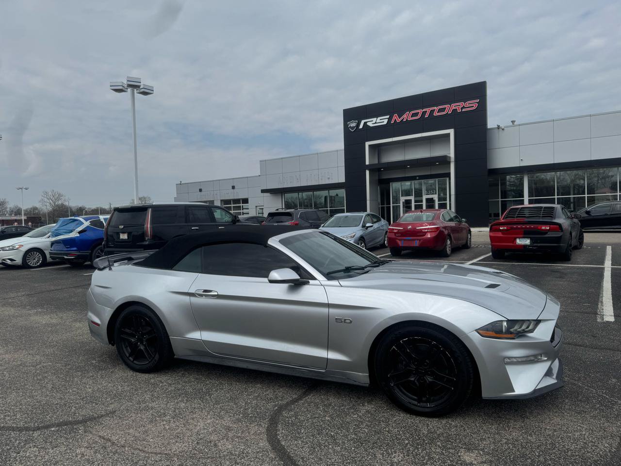 Used 2019 Ford Mustang GT Premium w/ Equipment Group 401A RWD image 1