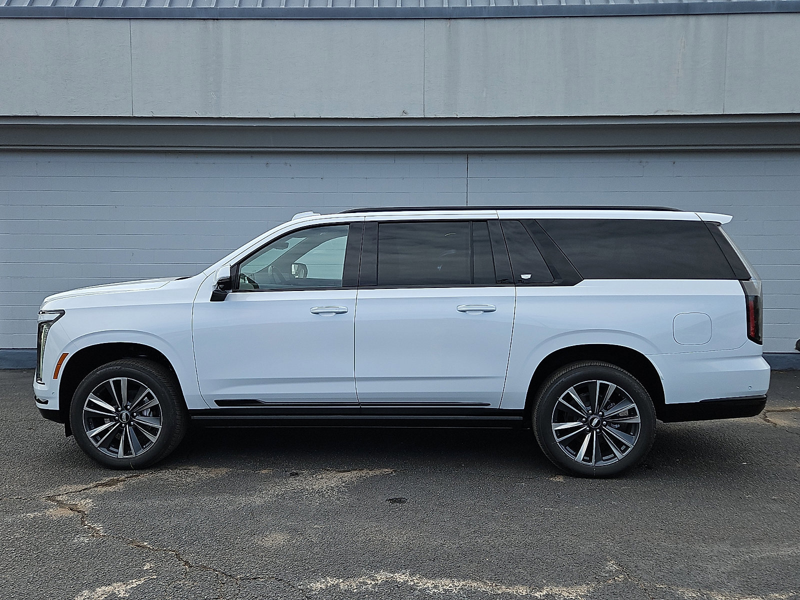 New 2026 Cadillac Escalade ESV Sport w/ Touring Package image 2