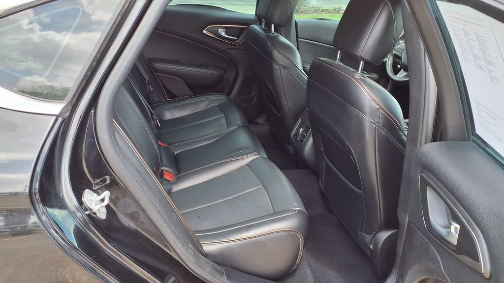 Used 2015 Chrysler 200 C w/ Navigation & Sound Group I FWD image 10