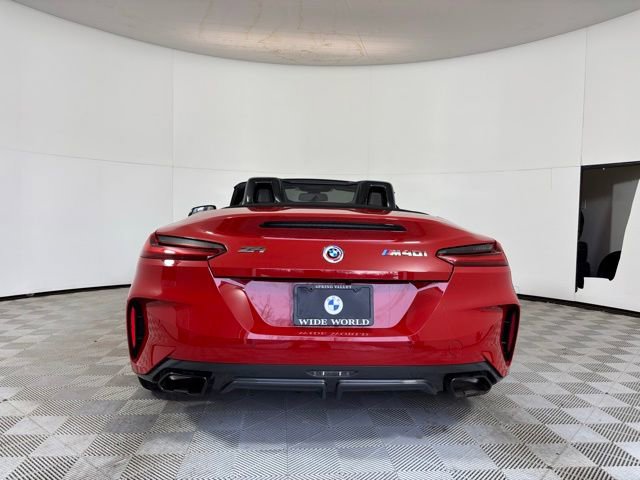 Used 2023 BMW Z4 M40i w/ Premium Package image 6
