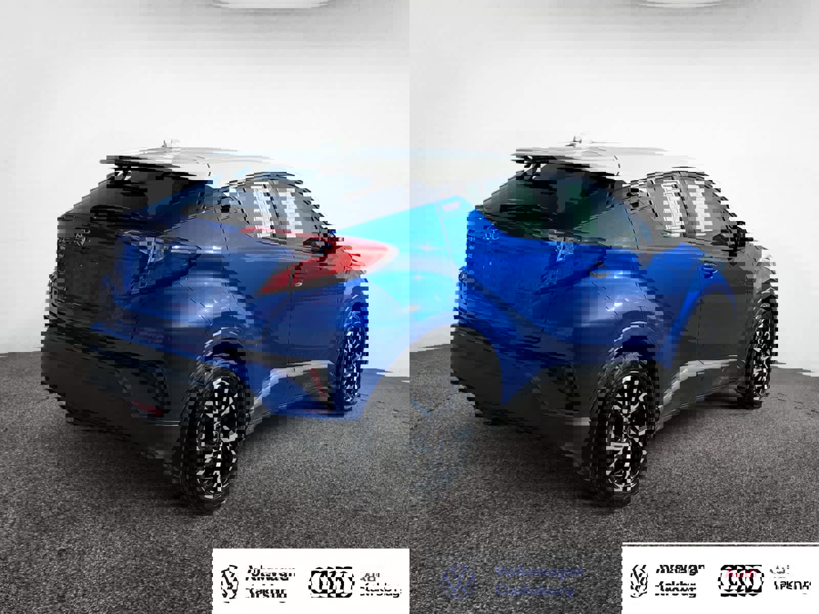 Used 2018 Toyota C-HR XLE image 5