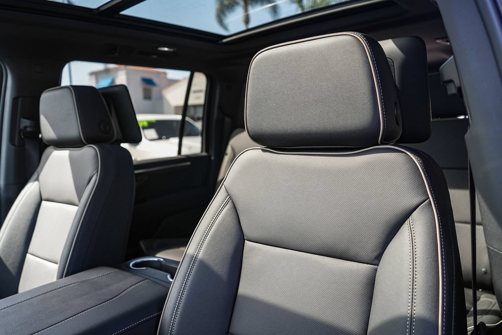 New 2026 Chevrolet Suburban Premier AWD/4WD image 25
