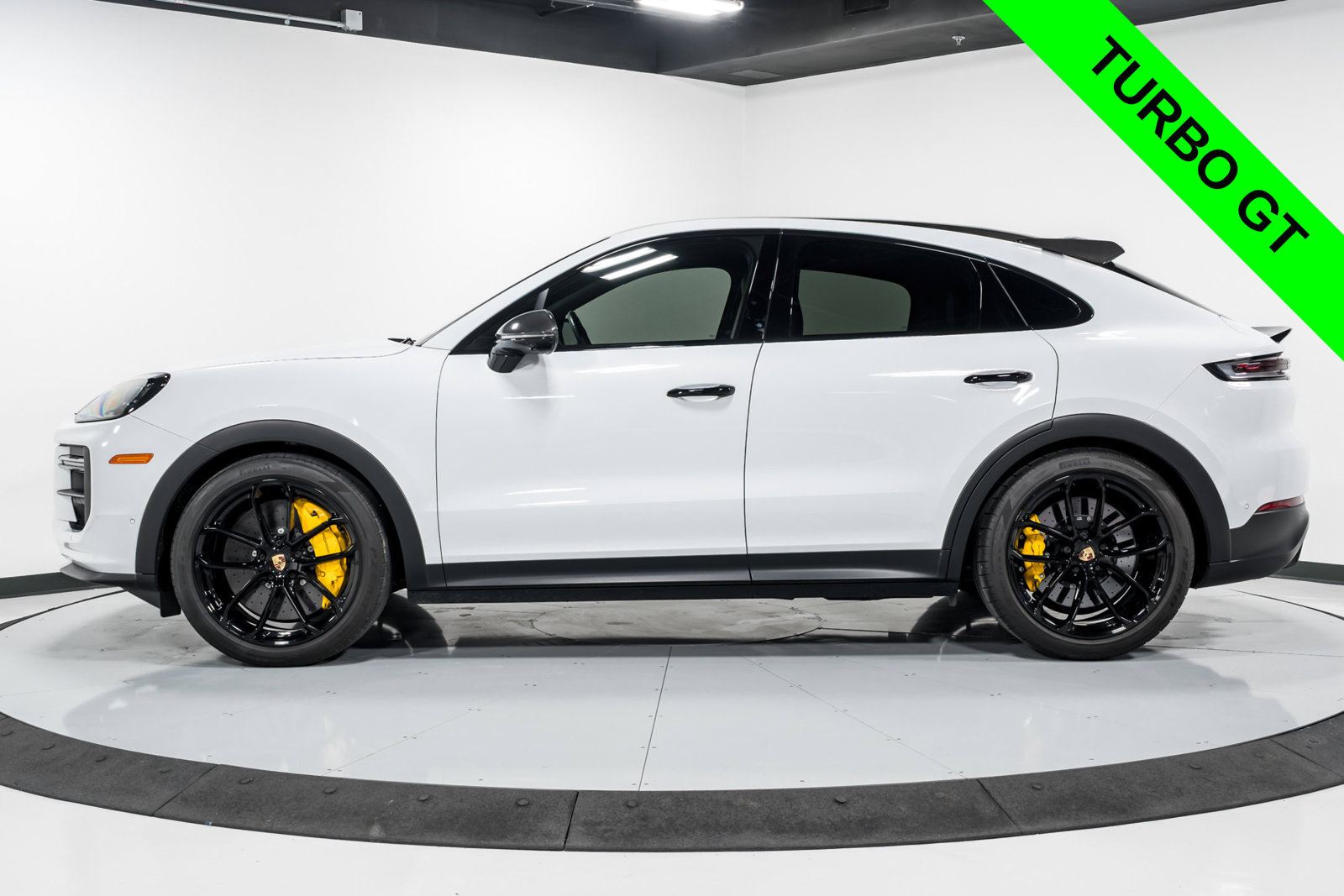Used 2024 Porsche Cayenne Turbo GT AWD/4WD image 6