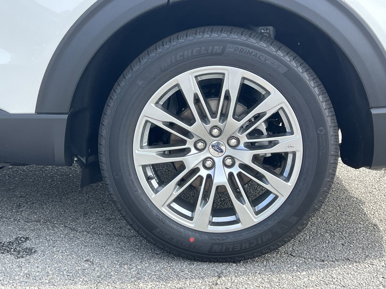 New 2026 Ford Explorer Platinum image 32