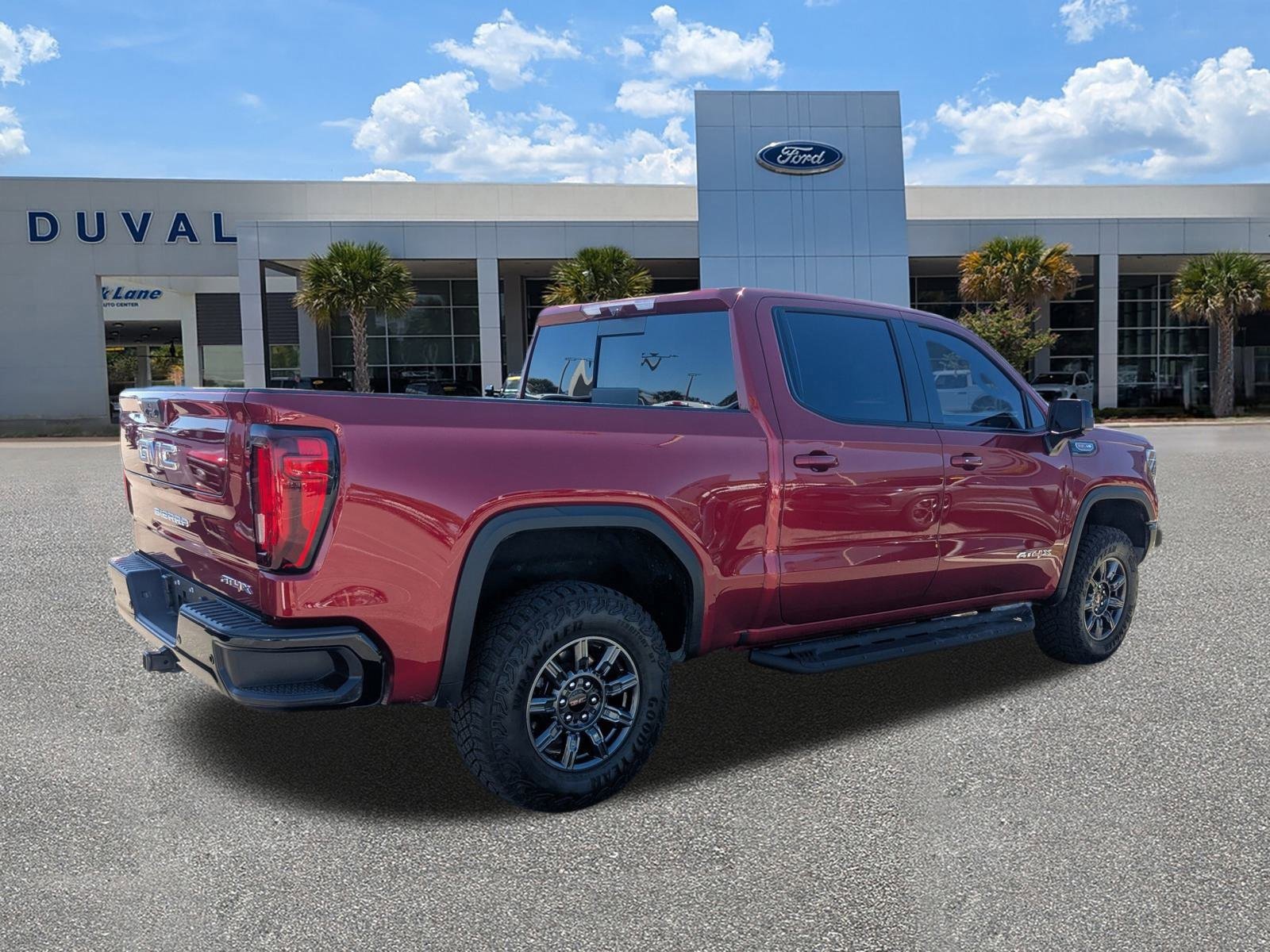 Used 2025 GMC Sierra 1500 AT4X image 4