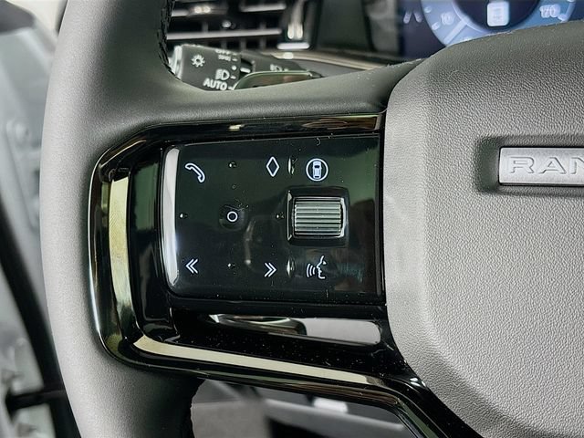 Used 2026 Land Rover Range Rover Evoque S image 10