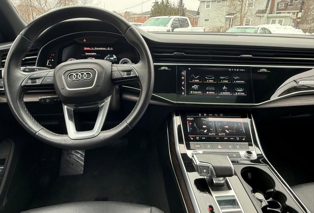 Used 2022 Audi Q8 Premium Plus w/ Premium Plus Package image 20