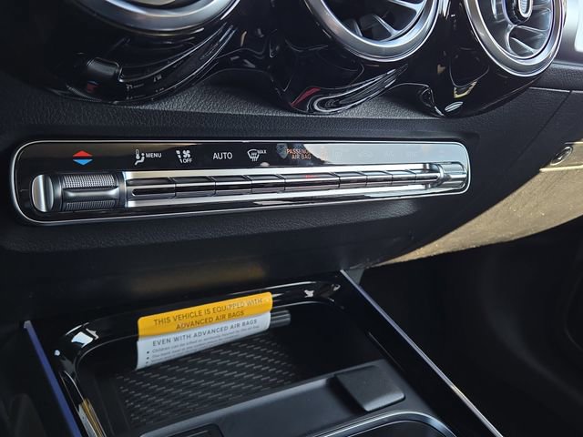 New 2026 Mercedes-Benz GLB 250 4MATIC image 13