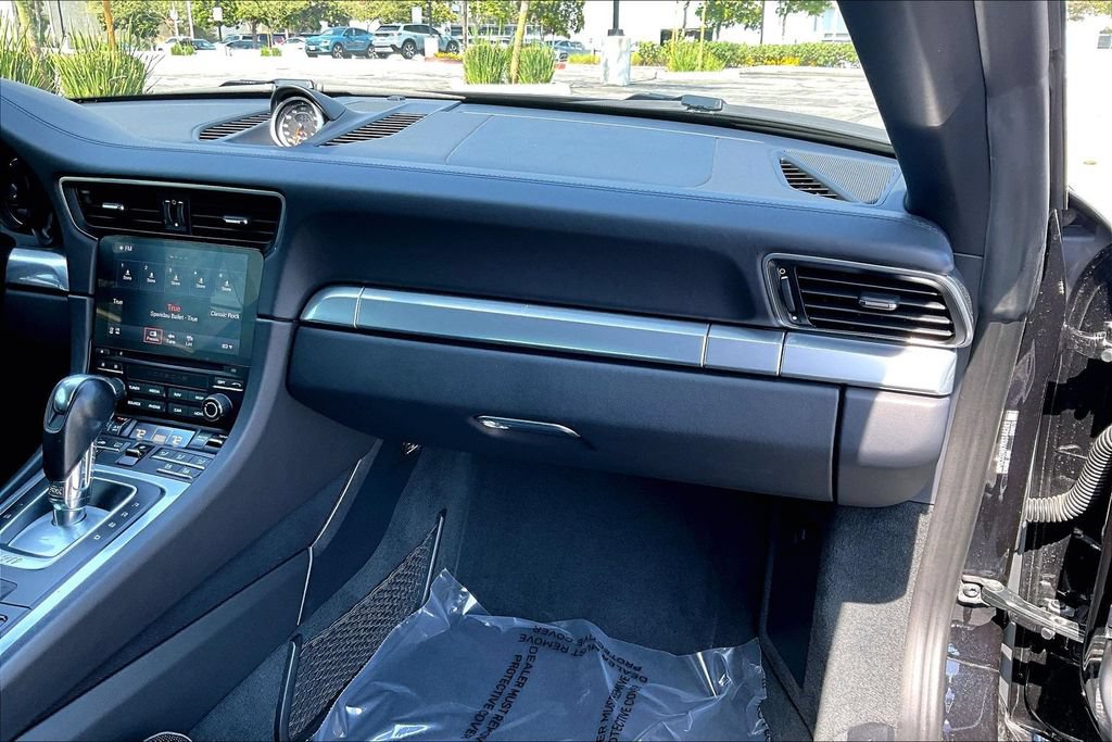 Used 2019 Porsche 911 Turbo AWD/4WD image 16