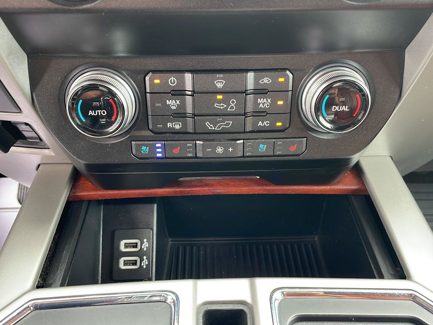 Used 2019 Ford F150 King Ranch w/ Equipment Group 601A Luxury AWD/4WD image 21