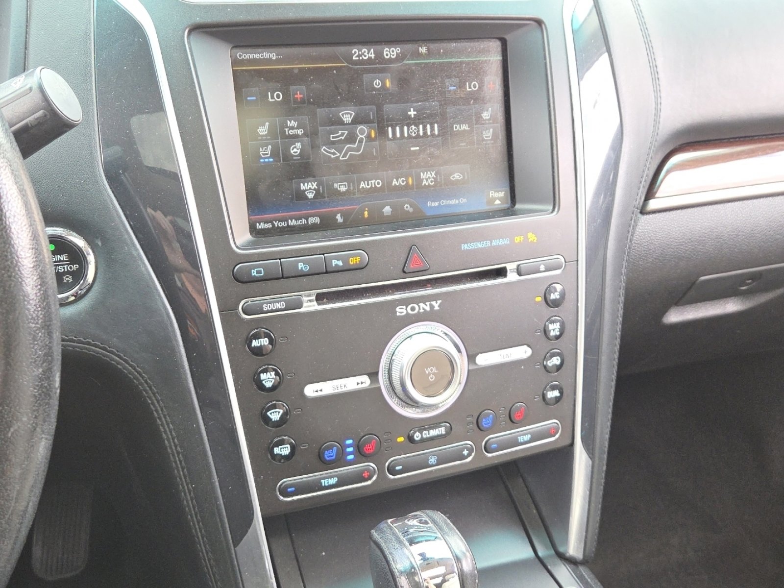 Used 2016 Ford Explorer Platinum AWD/4WD image 28