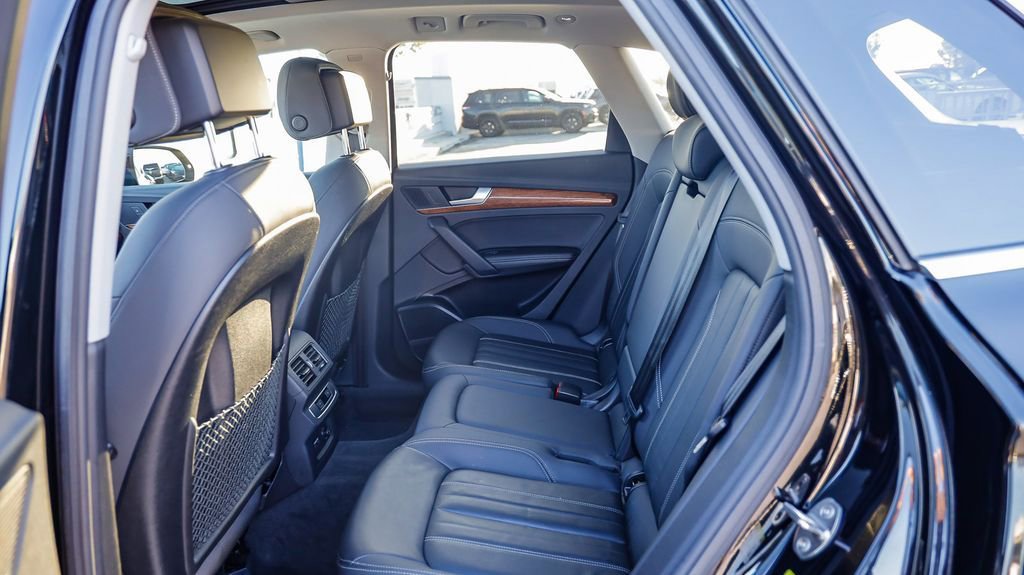 Used 2021 Audi Q5 e Premium Plus w/ Premium Plus Package image 20