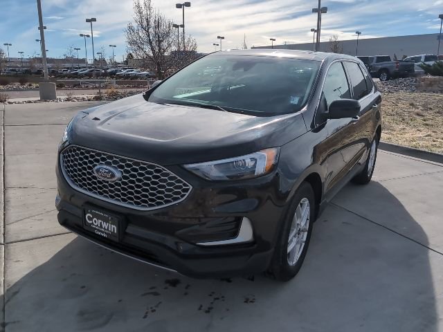 Used 2024 Ford Edge SEL video 3