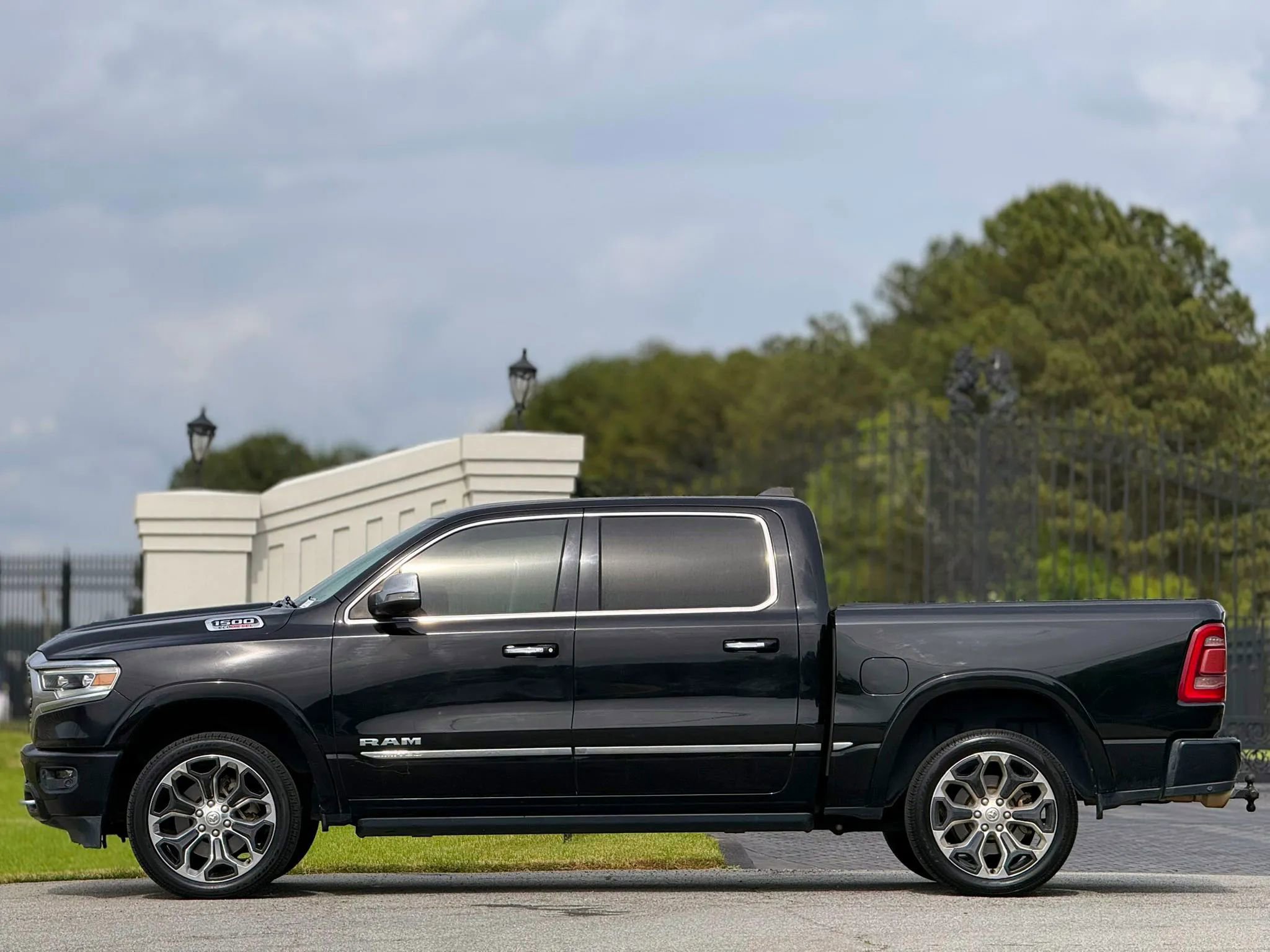Used 2020 RAM 1500 Limited RWD image 7