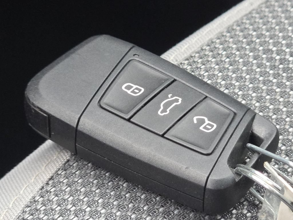 Used 2024 Volkswagen Taos S FWD image 32