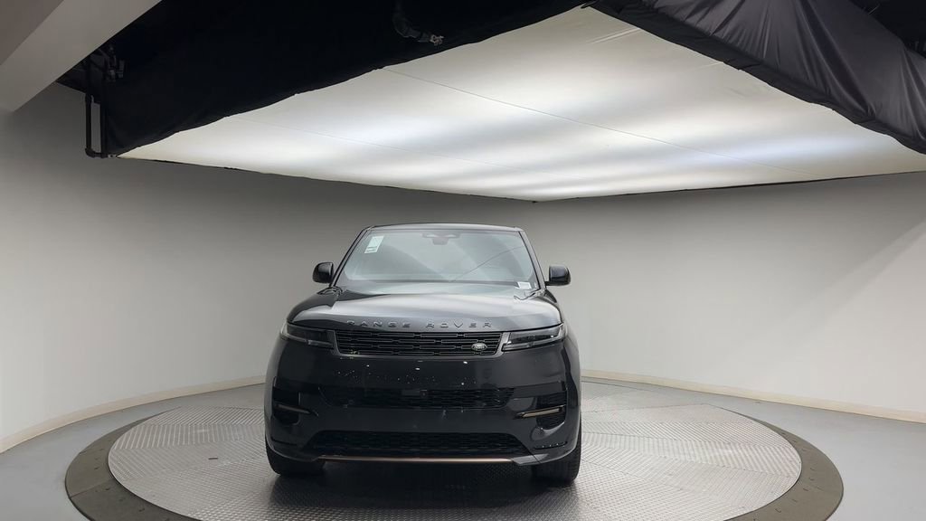 Certified 2025 Land Rover Range Rover Sport Dynamic SE AWD/4WD image 3