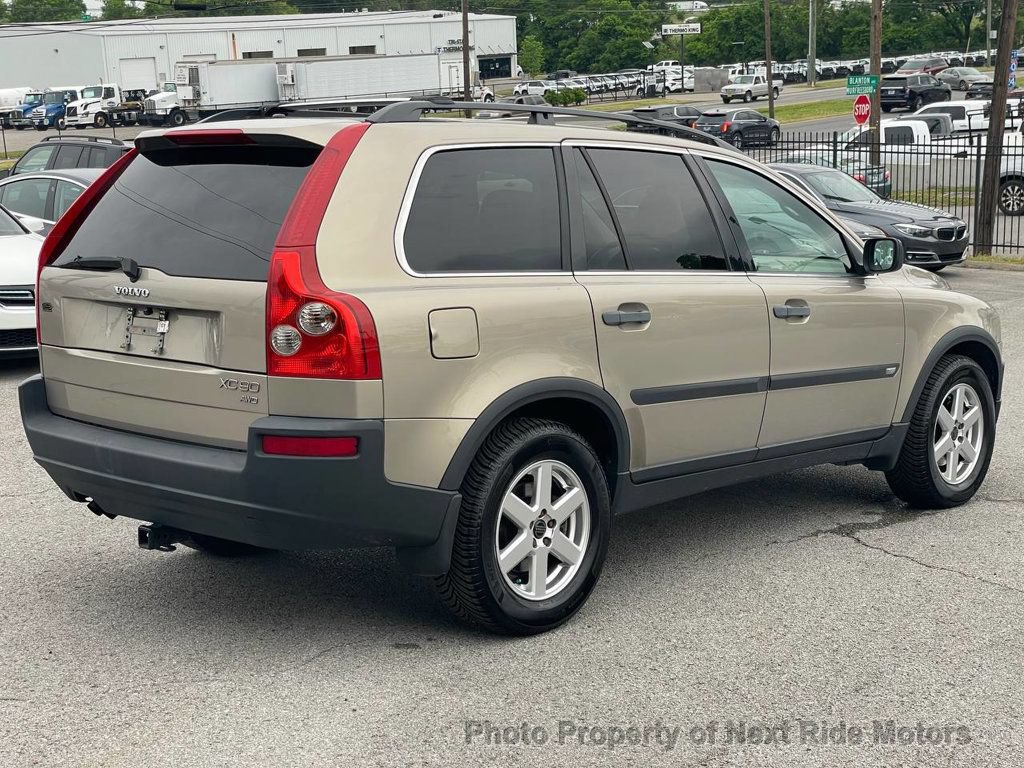 Used 2004 Volvo XC90 2.5T AWD/4WD image 6