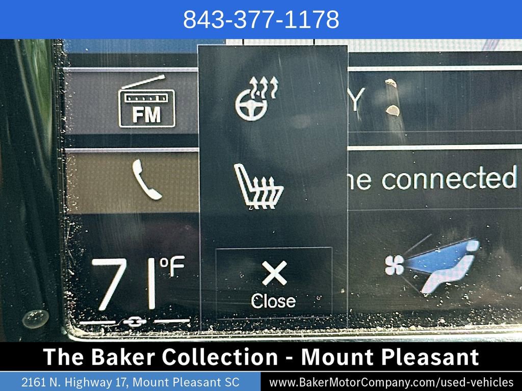 Used 2019 Volvo XC60 T5 Momentum w/ Multimedia Package AWD/4WD image 21