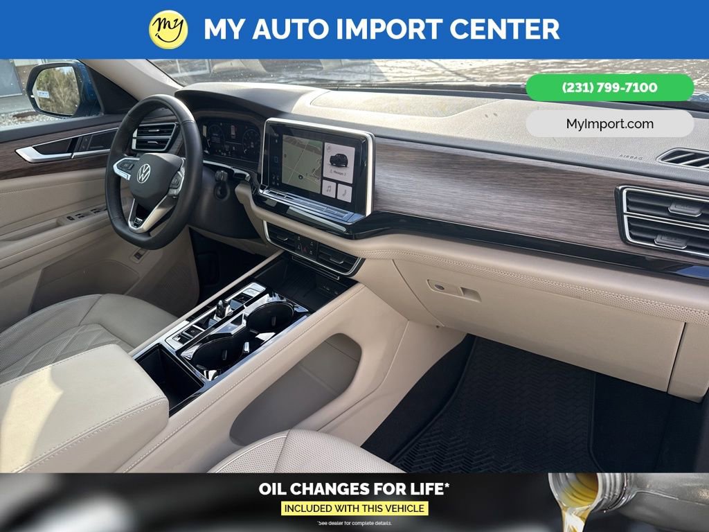 Used 2025 Volkswagen Atlas SEL Premium R-Line image 29