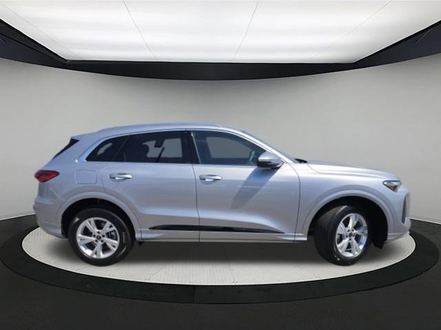 New 2025 Audi Q5 Premium image 8
