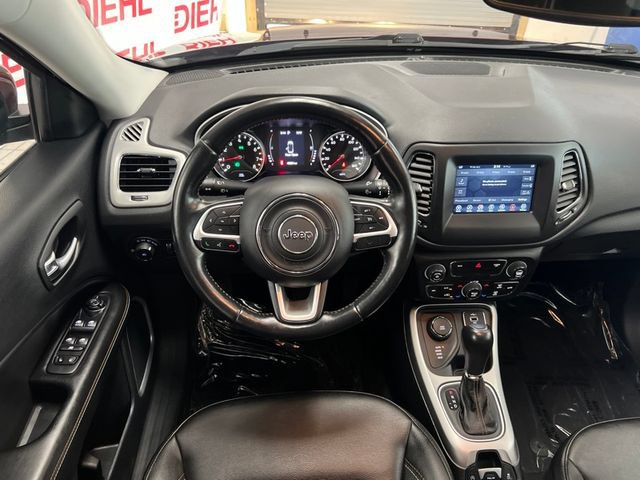 Used 2020 Jeep Compass Latitude w/ Cold Weather Group AWD/4WD image 30