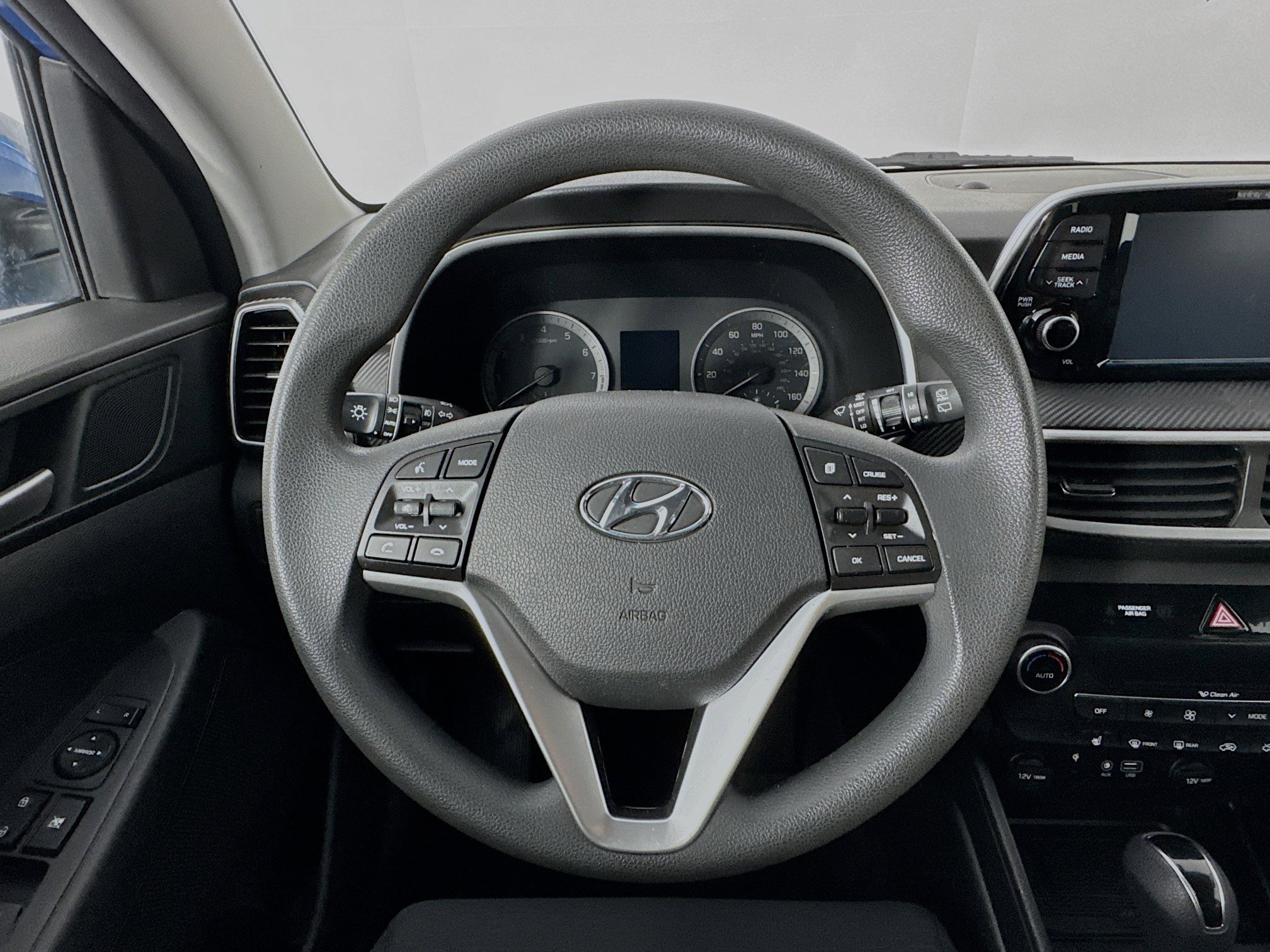Used 2019 Hyundai Tucson Sport image 11