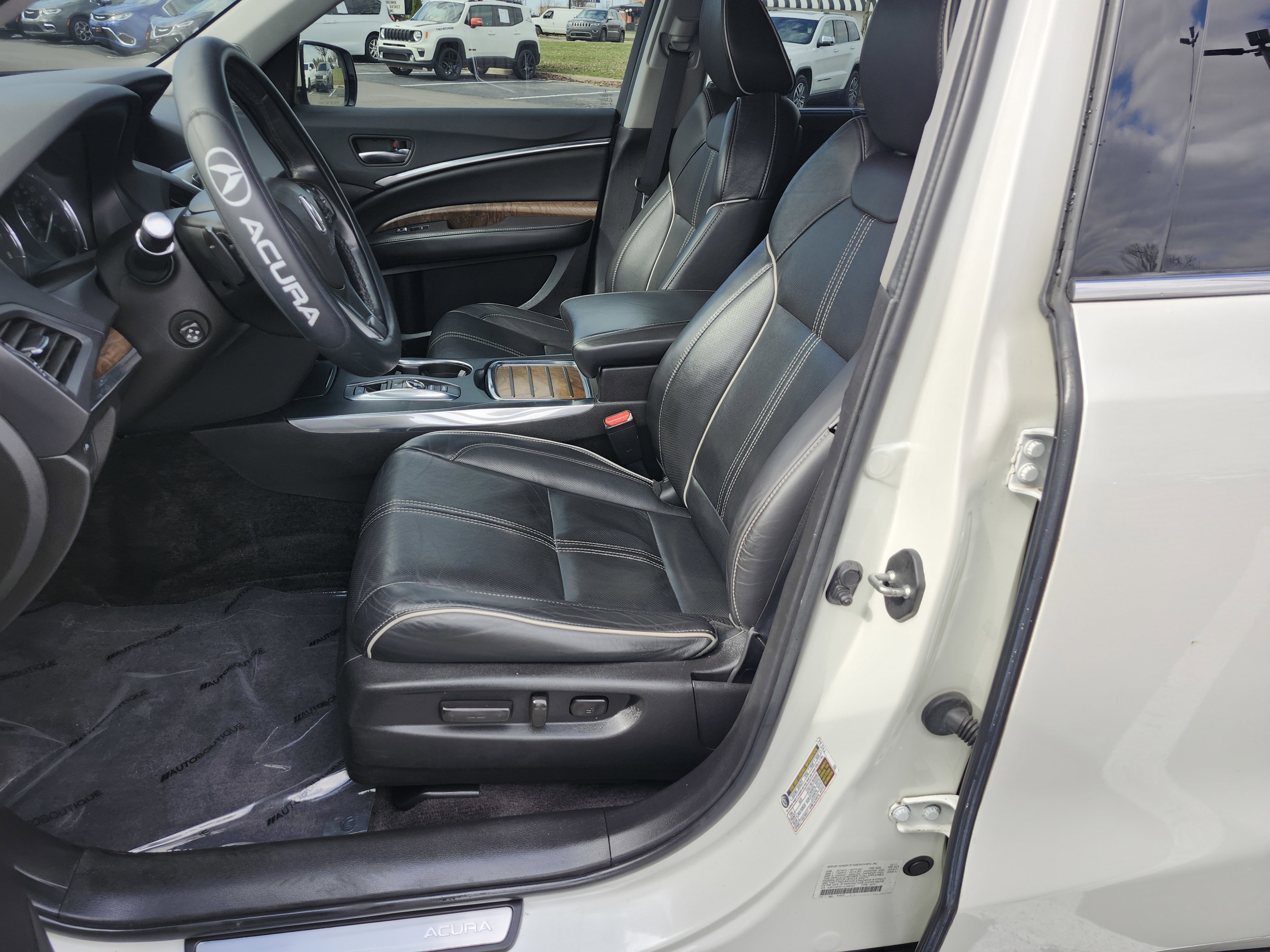 Used 2018 Acura MDX w/ Advance & Entertainment image 30