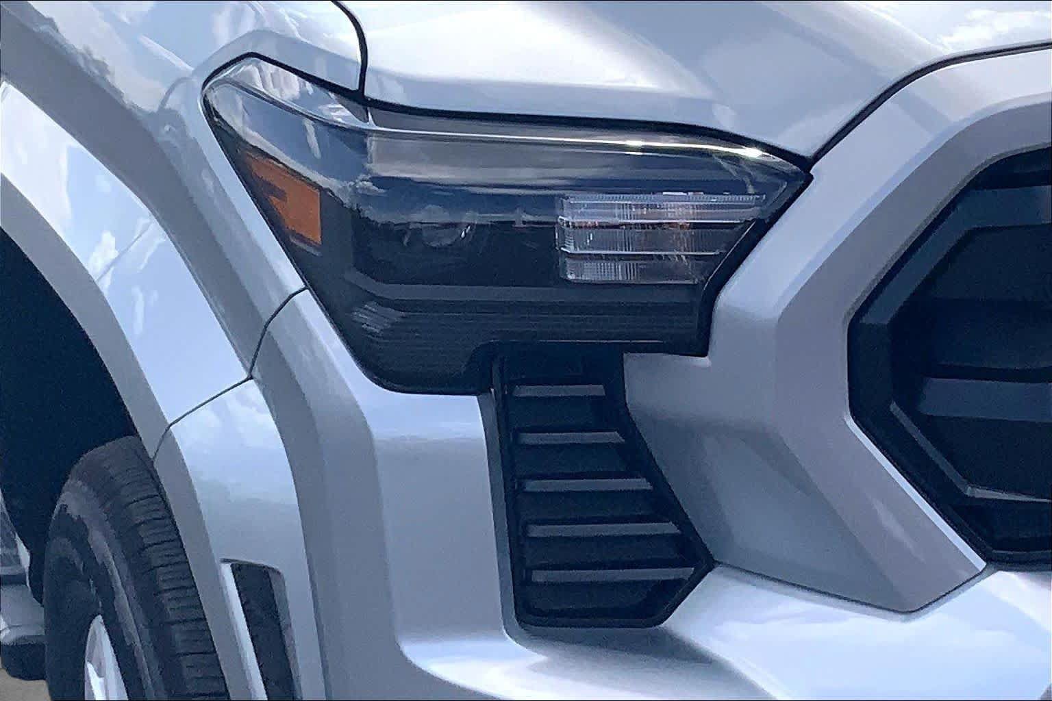 New 2026 Toyota Tacoma SR5 AWD/4WD image 13