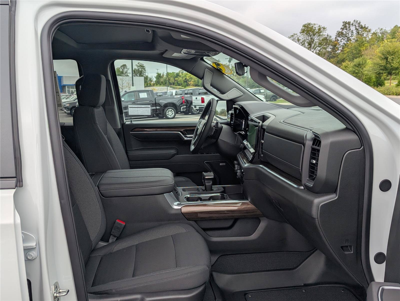 New 2025 Chevrolet Silverado 1500 RST AWD/4WD image 7