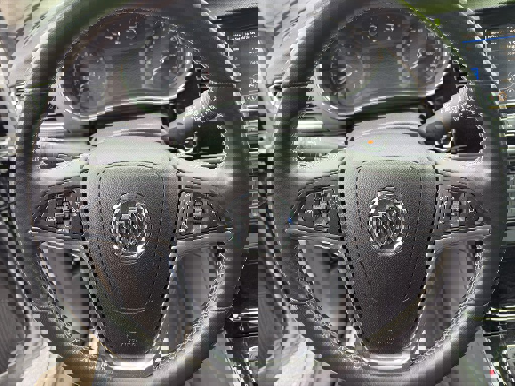 Used 2022 Buick Encore Preferred w/ Safety Package image 12