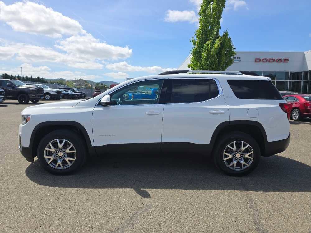 Used 2020 GMC Acadia SLT AWD/4WD image 2