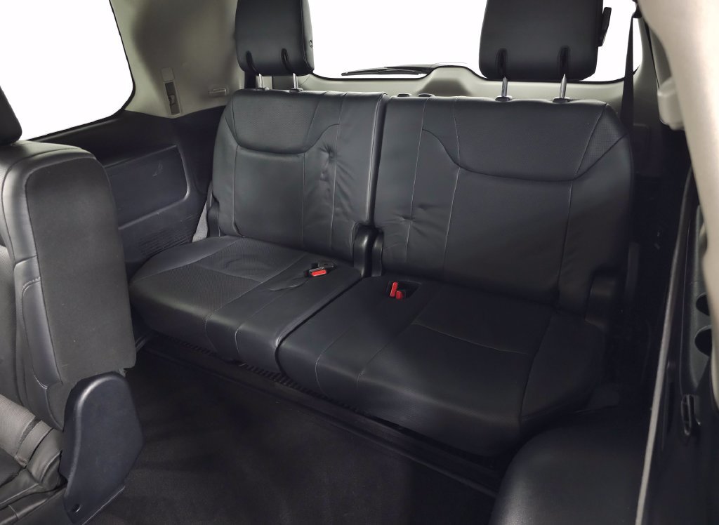 Used 2020 Lexus LX 570 4WD w/ Luxury Package image 37