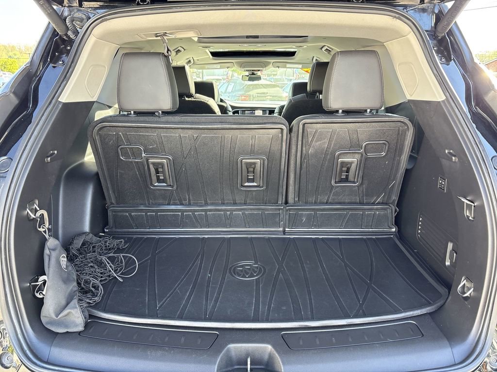 Used 2021 Buick Enclave Avenir w/ Avenir Technology Package image 30