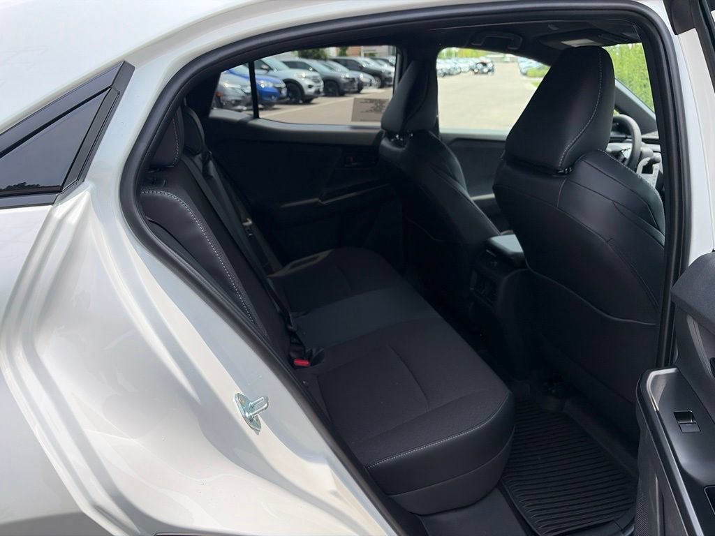 Used 2026 Toyota C-HR AWD/4WD image 17