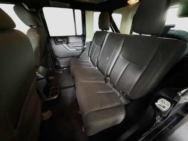Used 2018 Jeep Wrangler Unlimited Sport S AWD/4WD image 18