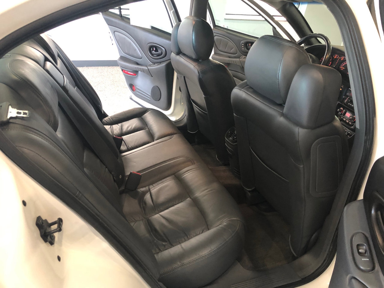 Used 2003 Pontiac Bonneville SSEi image 13