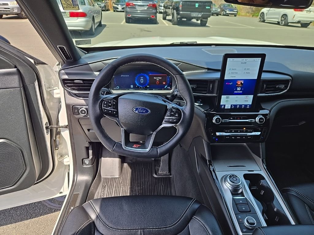 Used 2023 Ford Explorer ST w/ Equipment Group 401A AWD/4WD image 14